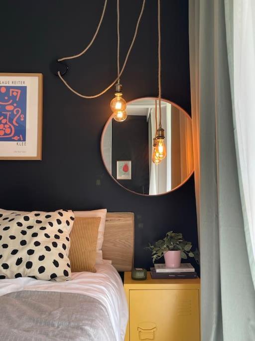 Smart Art :) Z Bezplatnym Parkingiem Podziemnym Apartment Kielce Luaran gambar